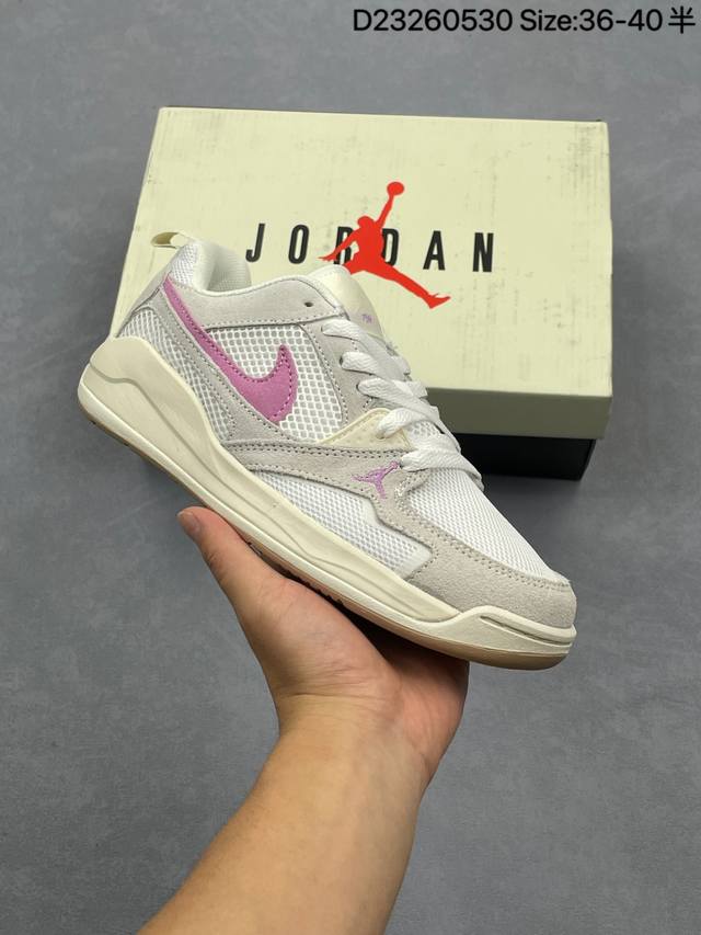 真标Nike Air Jordan Cmft Era 耐克 舒适简约百搭 耐磨 低帮 生活休闲鞋 货号：Ho0506 105 尺码：36 36.5 37.5 3