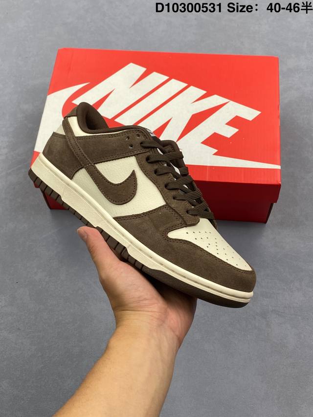 耐克Nike Dunk Low 板鞋 Sb系列经典百搭休闲运动板鞋加厚鞋舌的填充，使舒适性大大提升，同时也更方便穿脱中底部分则加入了脚感柔软舒适Zoomair气