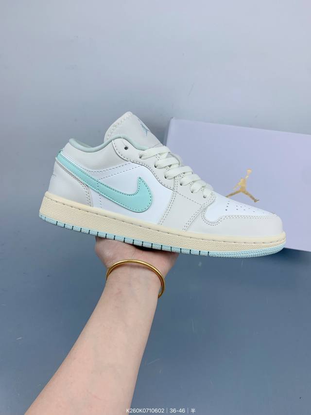 Nike Air Jordan 1 Low Aj1乔1低帮休闲板鞋 同步官方配色 头层皮打造 正确满胶鞋垫 四线拉帮 原厂织唛标 鞋舌高弹海绵填充 Size：如