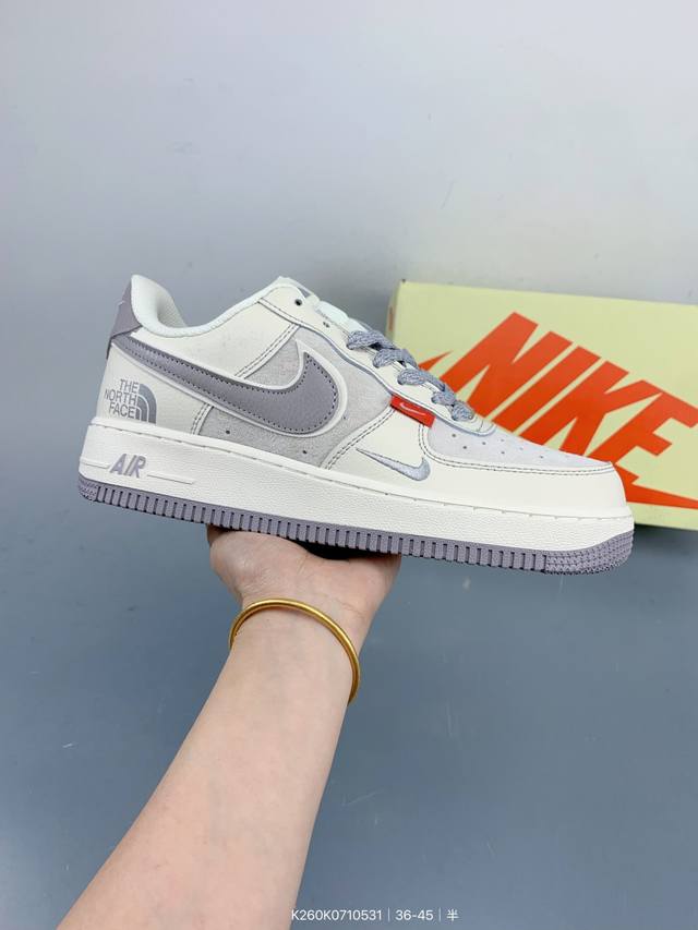 Nike Air Force 1 ‘07 Low 空军一号 低帮 运动鞋 休闲鞋 折边针车 工艺难度大 原楦头原纸板 原装鞋盒 定制五金配件 内置全掌气垫 原厂