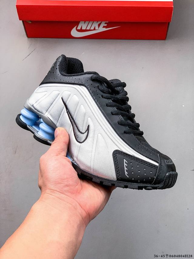 公司级！Nike Shox R4系列 耐克 低帮运动休闲气垫运动鞋 Nike Shox R4男子气柱运动鞋是21世纪早期经典款的焕新鞋款，沿用其未来感设计线条和