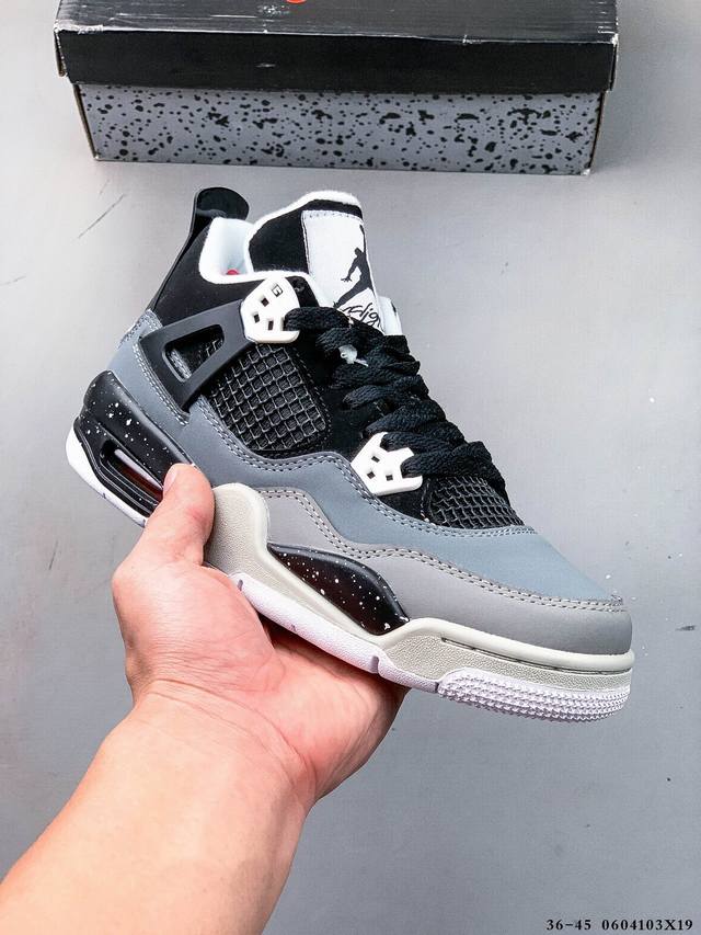 Air Jordan 4 Aj4代中帮复古休闲运动文化篮球鞋。秉承轻量化的速度型篮球鞋设计思想完成设计，降低重量的同时提升舒适度，中底延续前作使用了分离式后掌可