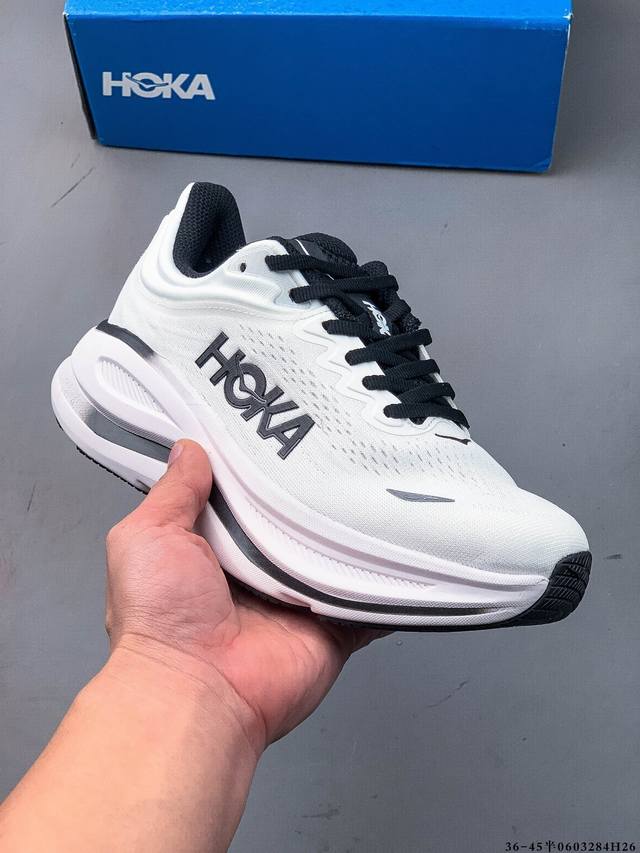 Hoka One One Bondi 9 余文乐同款 新款缓震跑鞋 万众期待的Bondi系列终于迎来了更新，作为Hoka缓震跑鞋的杠把子，Bondi缓震性能非常