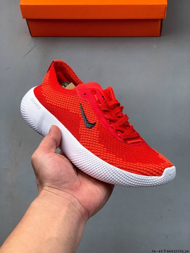 集图 公司级！耐克 Nike Free 2025 新款轻便缓震透气训练跑鞋 全新上市的 Nike Free 2025 采用经典的黑白配色，展现简约而充满动感的风