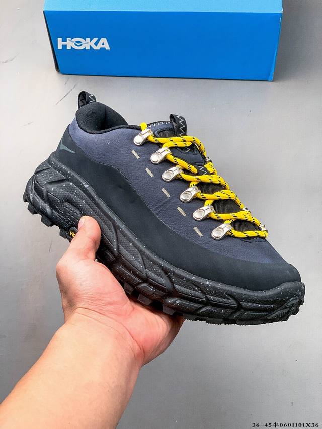 公司级！Hoka One One Tor Summit 户外皮革拼接徒步登山鞋 以阿尔卑斯山为灵感，Tor Summit 致敬经典徒步鞋款 Tor。延续 Hok
