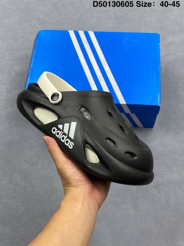 新品 阿迪达斯 Adidas Superstar洞洞鞋 25夏季新款洞洞鞋男士外穿时尚沙滩踩屎感透气凉拖鞋 舒适透气 耐磨 轻运动 洞洞鞋 凉鞋，鞋子柔软舒适，