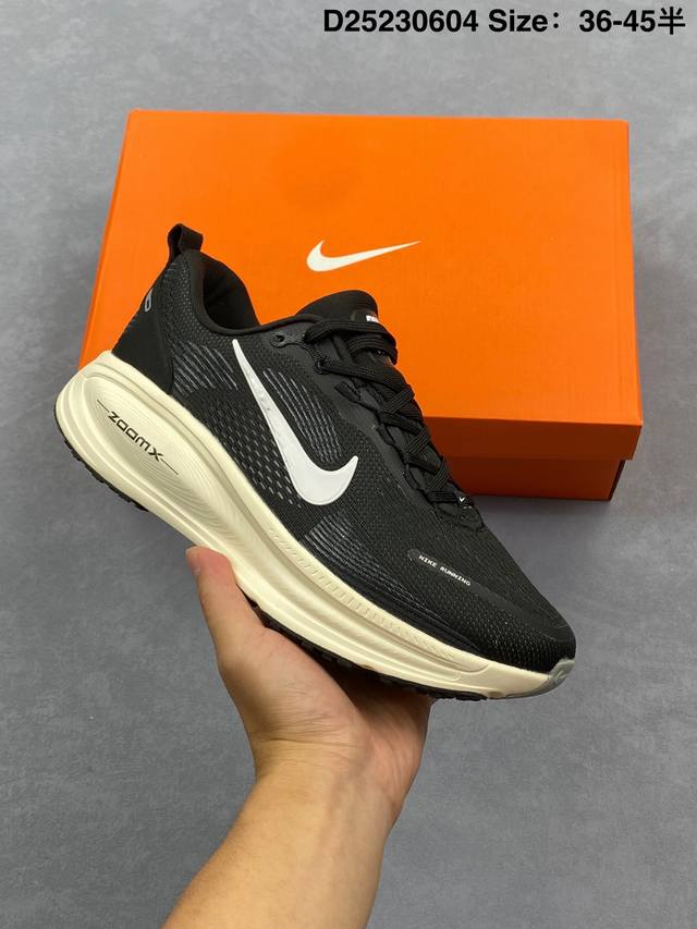 Nike Vomero 18 耐克 舒适减震防滑 低帮跑步鞋 全掌Reactx泡绵中底 前掌和后跟还配备了Air Zoom气垫单元 据说跑起来更快更舒适哦 这次
