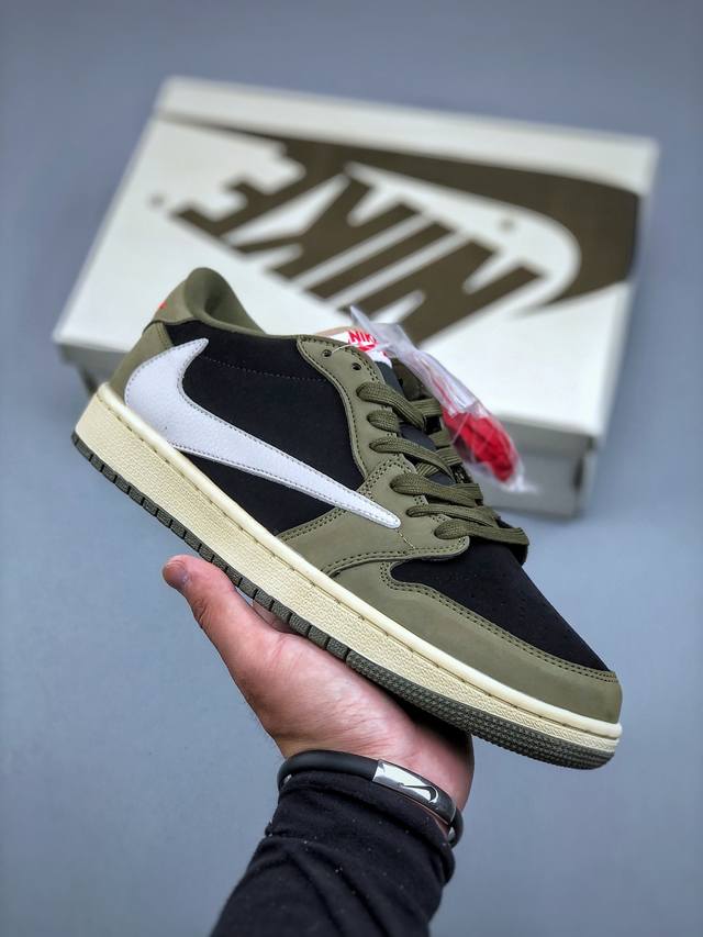 Travis Scott X Air Jordan 1 Low 倒钩联名用料扎实 精雕细琢鞋型极致还原 飞翼3D打印改良 深度立体 四线中底拉帮皮料选材 钢印