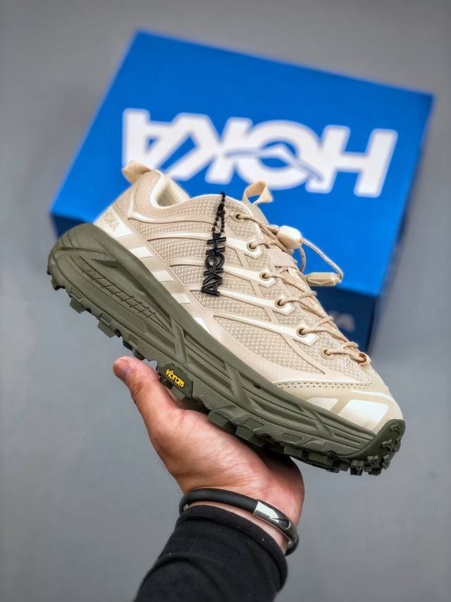 Hoka One One Mafate Three2 全新配色创立于 9年，始终致力于为所有跑者提供更新、更好的跑步 装备。相比常规跑鞋，Hoka One On