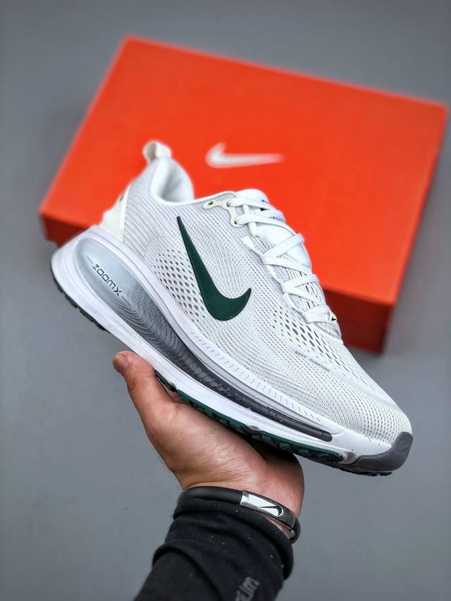 Nike Vomero 18 轻盈跑鞋舒适百搭防滑耐磨 低帮 休闲跑步鞋男女同款货号：Hm6804 103 尺码：36-46 半