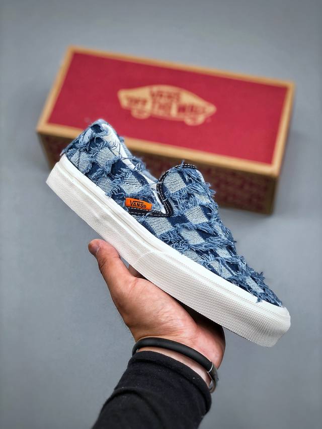 Vans Vault Og Slip-On 流苏牛仔 牛仔提丝棋盘格一脚蹬懒人套滑板鞋 尺码：35 36 36.5 37 38 38.5 39 40 40.5