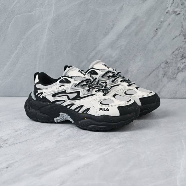 Fila 斐乐蕨草鞋Fern女鞋运动鞋新款户外老爹鞋反光休闲鞋 Fm 货号：F12W441119Fsv 尺码：35.5 36 36.5 37.5 38 38.5