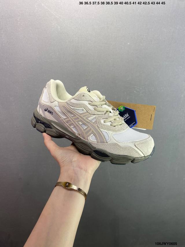 公司级Asics Gel-Nyc 复古单品 Asics亚瑟士宣布推出全新鞋款Gel-Nyc,其设计灵感来源于Gel-Nimbus 3,Gel-Mc Plus V