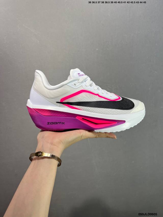 公司级Nk Zoomx Invincible Run Flyknit Fk6 Zoom Fly 6轻量飞织低帮休闲运动慢跑鞋 此鞋专为长跑运动员而生 是为5至1