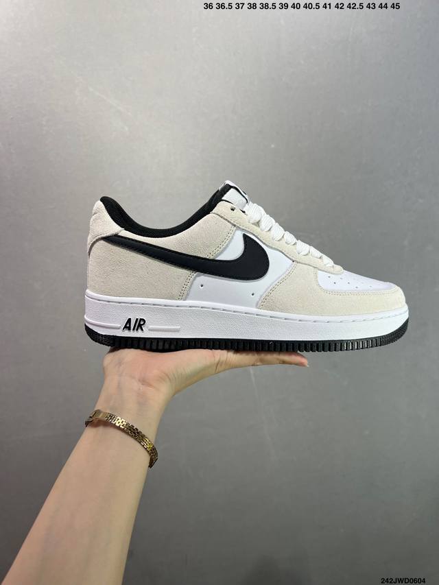 公司级Nike Air Force 1 Low 原楦头原纸板 打造纯正空军版型 专注外贸渠道 全掌内置蜂窝气垫 原盒配件 原厂中底钢印、拉帮完美 官方货号：Ib