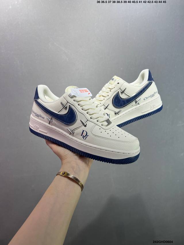 核心私 公司级Nk Air Force 1′07 Low 空军一号低帮百搭休闲运动板鞋 Xs1958-546 柔软、弹性十足的缓震性能和出色的中底设计 横跨复古