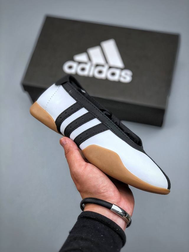 Adidas Originals Taekwondo Mei 黑白色 货号 ：Jr7030 尺码：35-45 半
