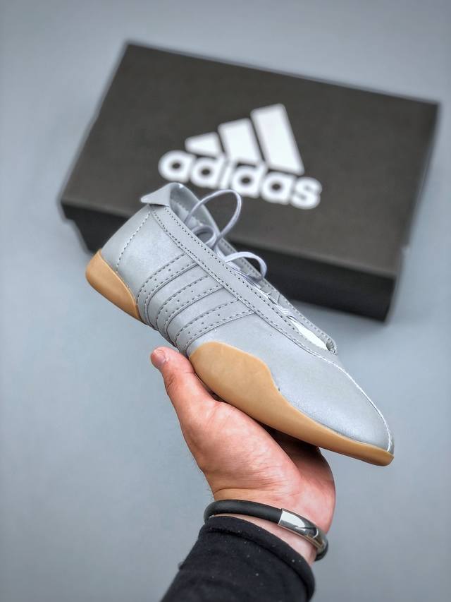 Adidas Originals Taekwondo Mei 银色 货号 ：Jr7032 尺码：35-45 半