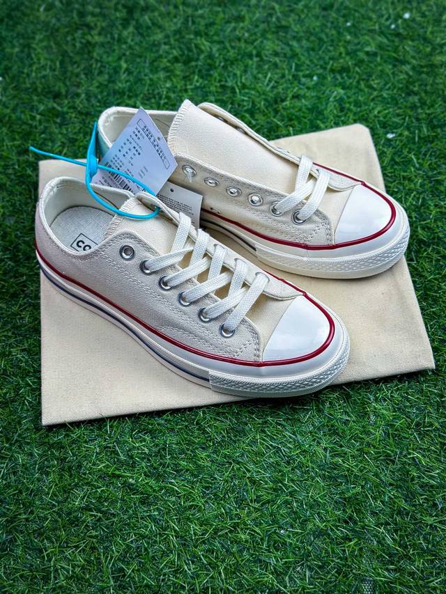 福利特价放 公司级 Converse1970S 匡威 三星帆布鞋高帮 正确原厂面料 厚度精准 鞋型挺拔，双包边蓝底。鞋头大小比例100%还原Zp规整中底走线、高