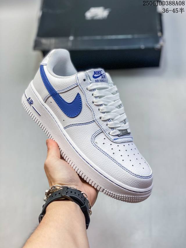 公司级耐克Nike Air Force 7 Lv8空军一号低帮百搭休闲运动板鞋。柔软、弹性十足的缓震性能和出色的中底设计，横跨复古与现代的外型结合，造就出风靡全
