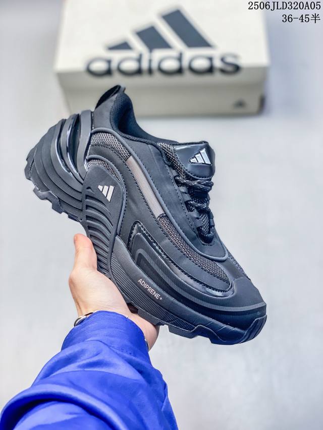 Adidas阿迪达斯男女Wonder Runner Turbofo运动训练跑步鞋 设计充满未来机械感，低帮造型非常百搭，无论是运动裤还是休闲牛仔裤都能轻松驾驭。