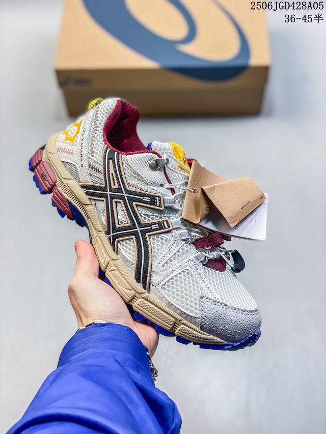 Asics 亚瑟士 Gel-Kahana 8 男女鞋越野跑步鞋抓地稳定运动鞋缓震耐磨跑鞋。Gel-Kahana系列为实用级越野跑鞋，融合机能和户外潮流强势回归，