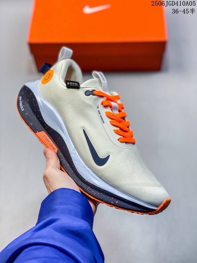 真标带半码 Nike React Infnity Run Flyknit 4 Gore-Tex 耐克 低帮 米橙色 防水鞋缓震泡棉低邦休闲跑步鞋 鞋身融入Gor