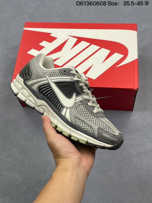 Nike Air Zoom Vomero 5 新造 Bbl 复古做旧 定制球鞋 解构 网布 减震耐磨透气 低帮休闲鞋 鞋身整体采用专属颜料重新喷涂 原创设计图标