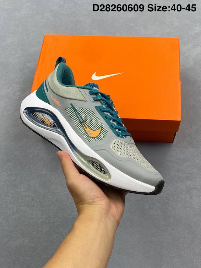 耐克 Nike Zoom Winflo V2 跑步鞋搭载工程网眼设计，巧妙结合 Flywire 飞线，为你全程缔造轻盈透气感受和手套般的出色贴合体验。Nike