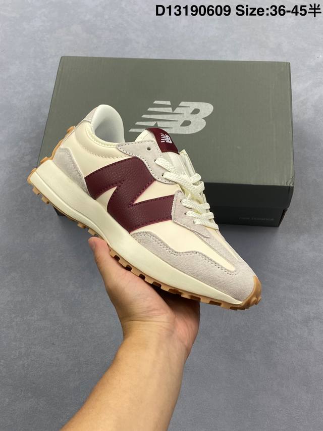 真标New Balance Ms327 复古休闲运动慢跑鞋 以更纯粹的复古风格设计打造的全新造型 侧身还以解构设计 将 N 字标志以做旧压花样式呈现 官方货号: