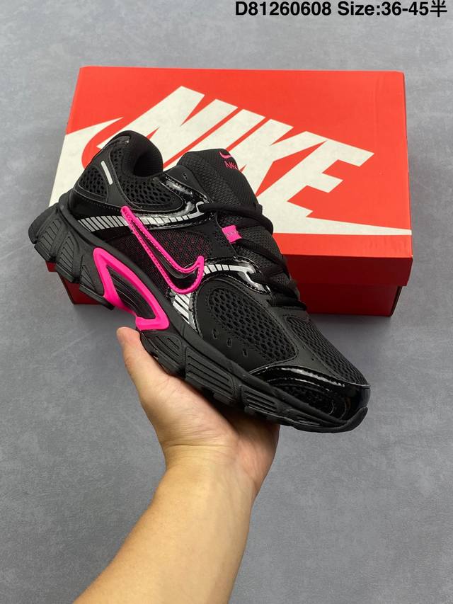 Nike V5 Rnr 耐克 舒适百搭防滑耐磨 低帮休闲鞋 鞋面是大网孔设计 透气性超强 夏天穿完全不会闷脚 特别适合现在这种天气 中底是泡棉材质 脚感特别舒适