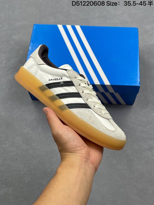 Adidas Gazelle Indoor Trainers 羚羊内训系列低帮复古百搭休闲运动德训风板鞋“白黑” 货号：Ih9985 尺码：35.5 36 36