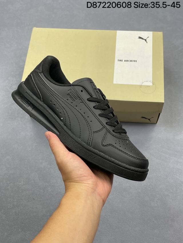 彪马Puma Suede Bz Emb 彪马 防滑耐磨低帮德训板鞋 孔眼底座和脚趾凸起由猪八革材料制成 支持侧踏时的踏步工作 即使在健身房等使用环境中也能确保透