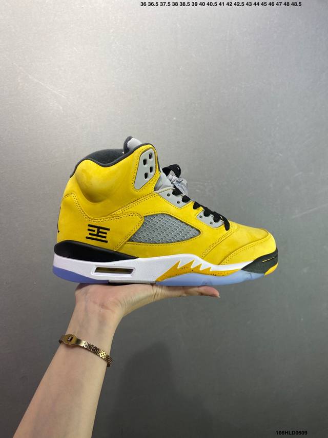 公司级Nike Air Jordan 5 Low 乔丹Aj5代低帮复古休闲文化篮球鞋。Air Jordan创立于1985年是Nike旗下以史上最著名的Nba球星