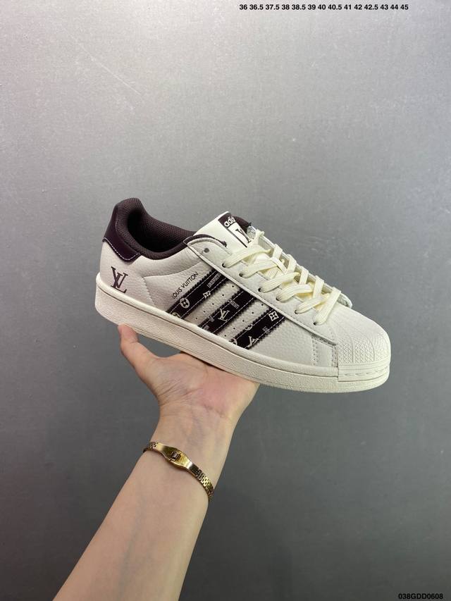 核心私 公司级Adidas Originals Gazelle Indoor 三叶草休闲防滑耐磨低帮板鞋 纯原版本 鞋头出色设计 塑就出众贴合感 稳固的后跟贴合