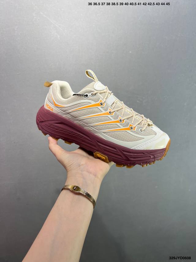 公司级Hoka One One Mafate Three2 全新配色创立于 9年，始终致力于为所有跑者提供更新、更好的跑步 装备。相比常规跑鞋，Hoka One