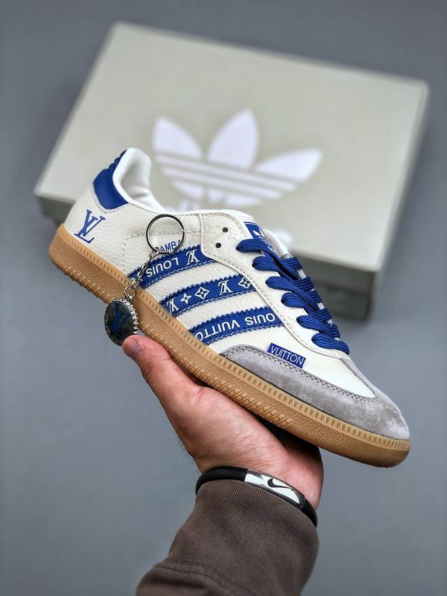 C版 Adidas Samba Og 德训鞋 Lv联名款 高端定制桑巴系列 大厂纯原品质出货 超高清洁度 细节完美 舒适百搭 低帮休闲板鞋 男女同款货号：Xr0