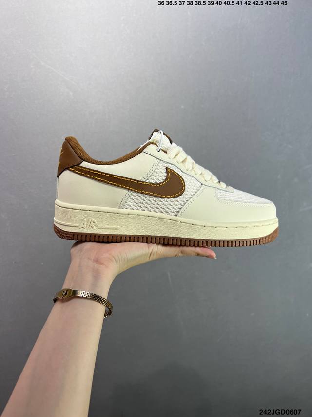 Air Force 1 ‘07 Low 网布拼接米棕 原楦头原纸板 打造纯正空军版型 #专注外贸渠道 全掌内置蜂窝气垫 #原盒配件 原厂中底钢印、拉帮完美 货号
