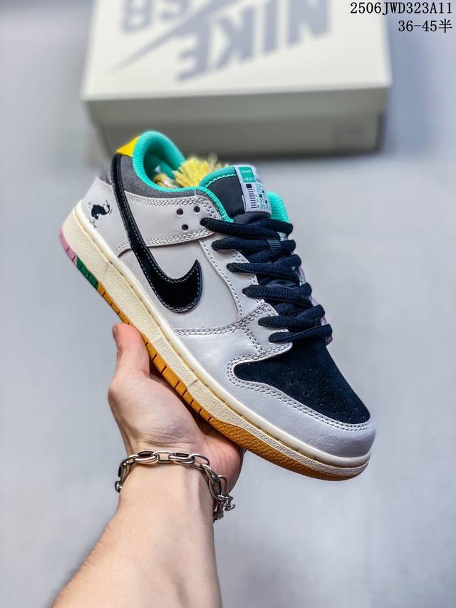 真标带半码 耐克Nike Sb Dunk Low Sb 系列扣篮系列复古低帮休闲运动滑板板鞋。采用脚感柔软舒适Zoomair气垫，有效吸 收滑板等极限运动在落地