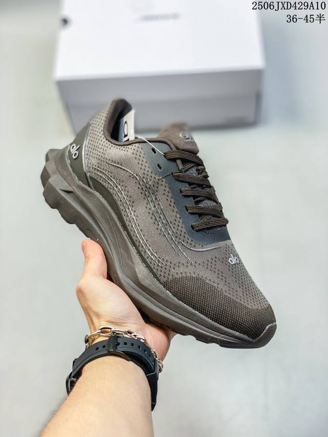 真标Alo Yoga Alo Runner 舒适百搭防滑透气 低帮跑步鞋 尺码:36 36.5 37.5 38 38.5 39 40 40.5 41 42 42