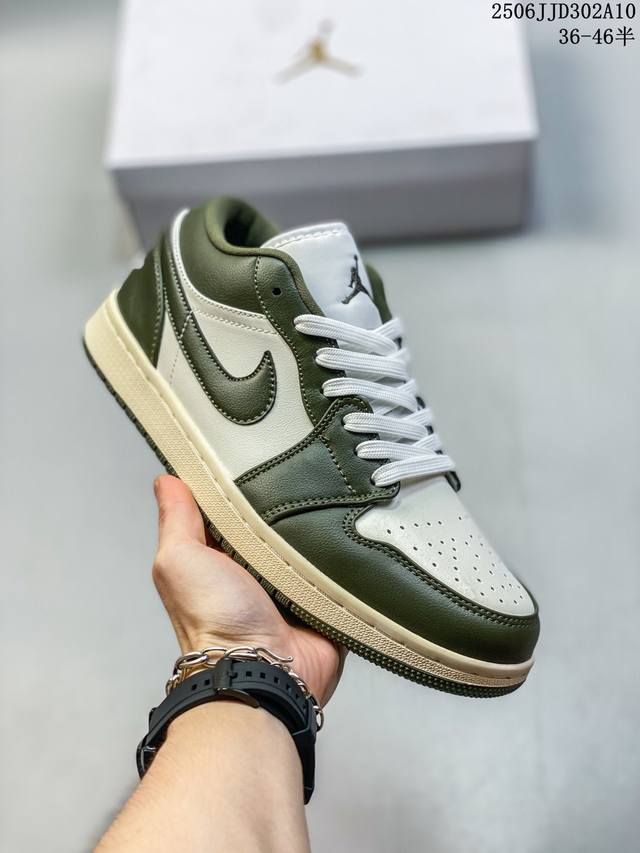 公司级 耐克 乔丹Air Jordan 1 Low Aj1 乔1 乔丹1代Aj1 低帮复古文化休闲运动篮球鞋。从1985 年面世的元年款汲取设计灵感，采用简洁大