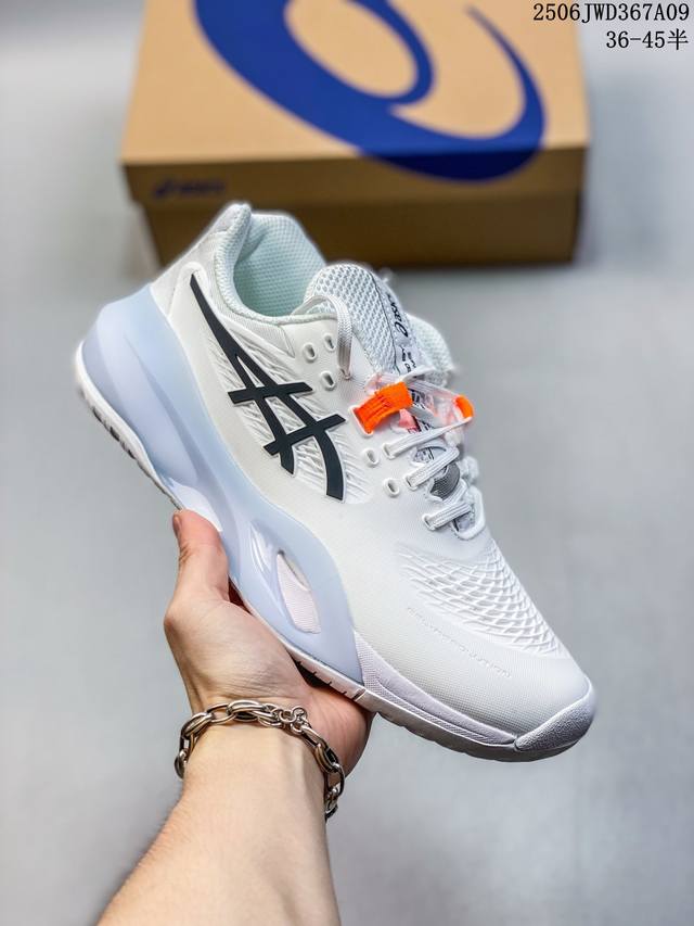 Asics Gel-Resolution X柔软舒适减震防滑 低帮 网球鞋，如果你想要一双鞋来应对下一次路跑的更远征程，缓冲优秀的中底和坚实的外底会帮你抵达更远