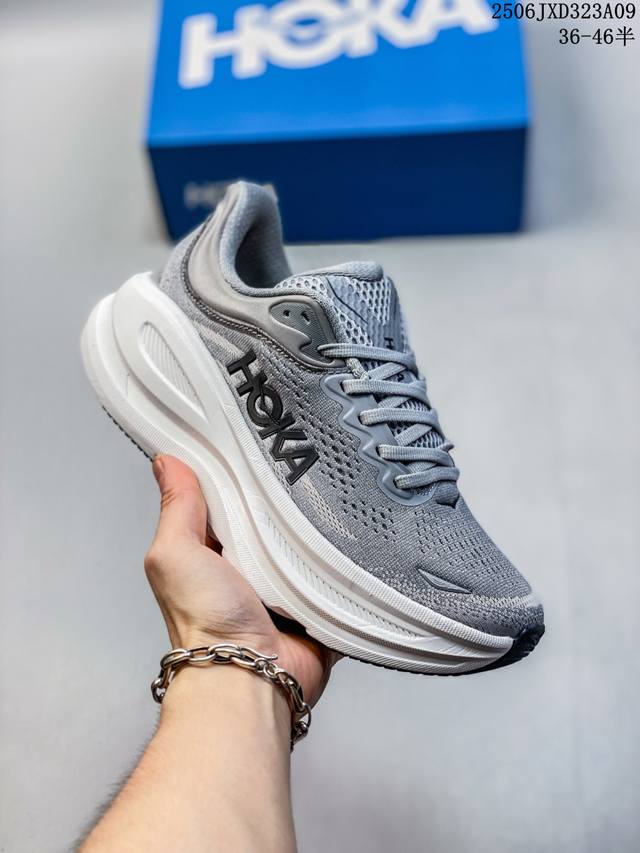 小红书推荐Hoka W Mach 6全新配色 这个品牌来自于新西兰的毛利语，Hoka表示大地，One One表示飞越，连起来就是飞越地平线，One One不是读