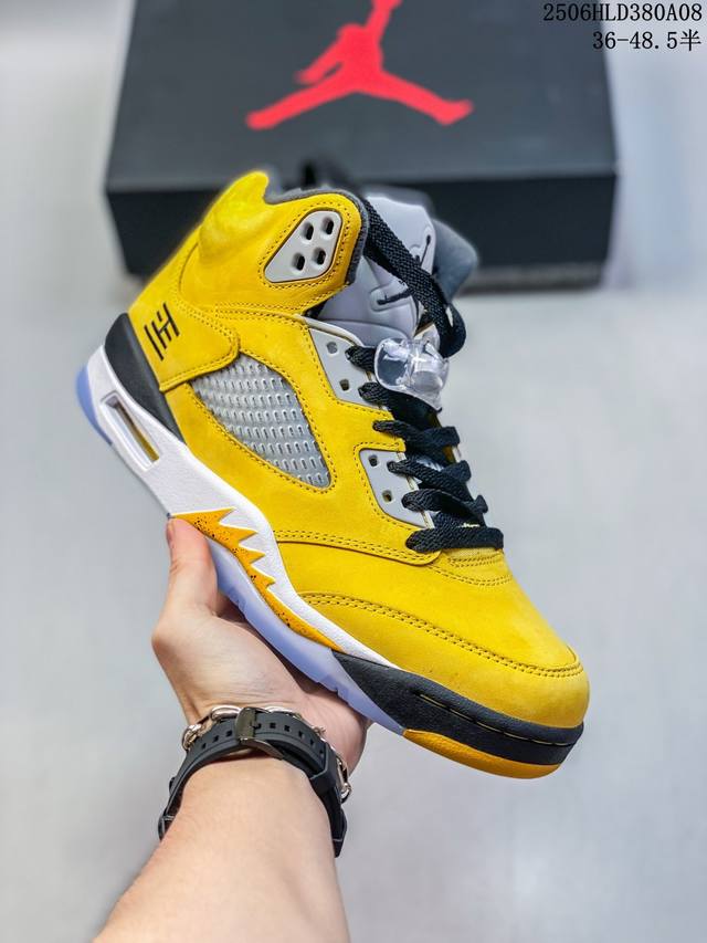 公司级Nike Air Jordan 5 Low 乔丹Aj5代低帮复古休闲文化篮球鞋。Air Jordan创立于1985年是Nike旗下以史上最著名的Nba球星