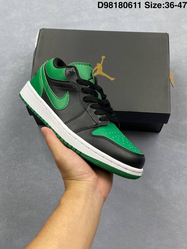 乔丹Air Jordan 1 Low Aj1低帮系列篮球鞋 官方同步配色 原装级产物 货号：Dc0774 105。553558 166 #拒绝公底 立体型 细节