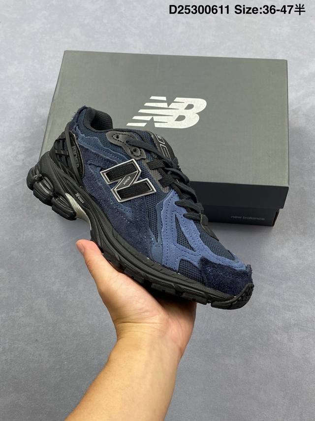 New Balance M1906系列复古单品宝藏老爹鞋款 公司级版本复古元素叠加 质感超级棒 楦版型材料细节做工精细 作为Nb最经典的档案鞋型之一 与 2一样