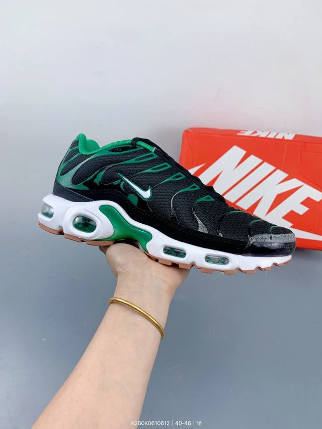耐克Nike Air Vapormax Plus 蒸汽大气垫百搭休闲运动慢跑鞋 Size：如图 编码：K260K0610612
