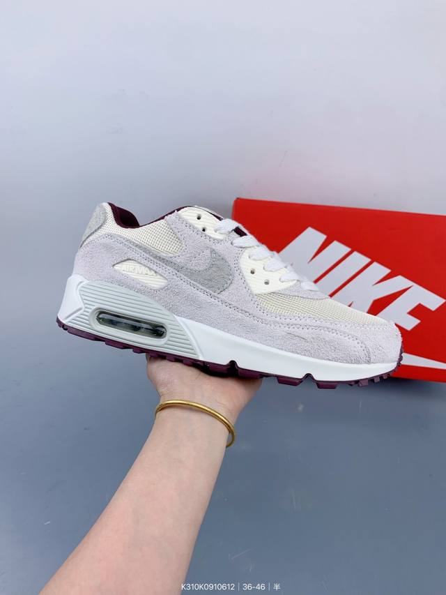 公司级耐克Nike Air Max 90 经典复古小气垫缓震跑鞋 鞋面由皮和革织物打造，犀利的条线打造出酷劲十的足视觉效果 网布鞋增面强透气性，穿着为极舒适 经