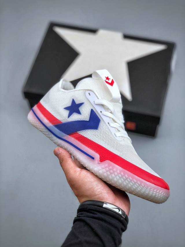 Converse All Star 篮球鞋 自从 年匡威进军篮球鞋市场往后给我们带来了All Star Pro Bb Evo和Converse G4，也签约了第