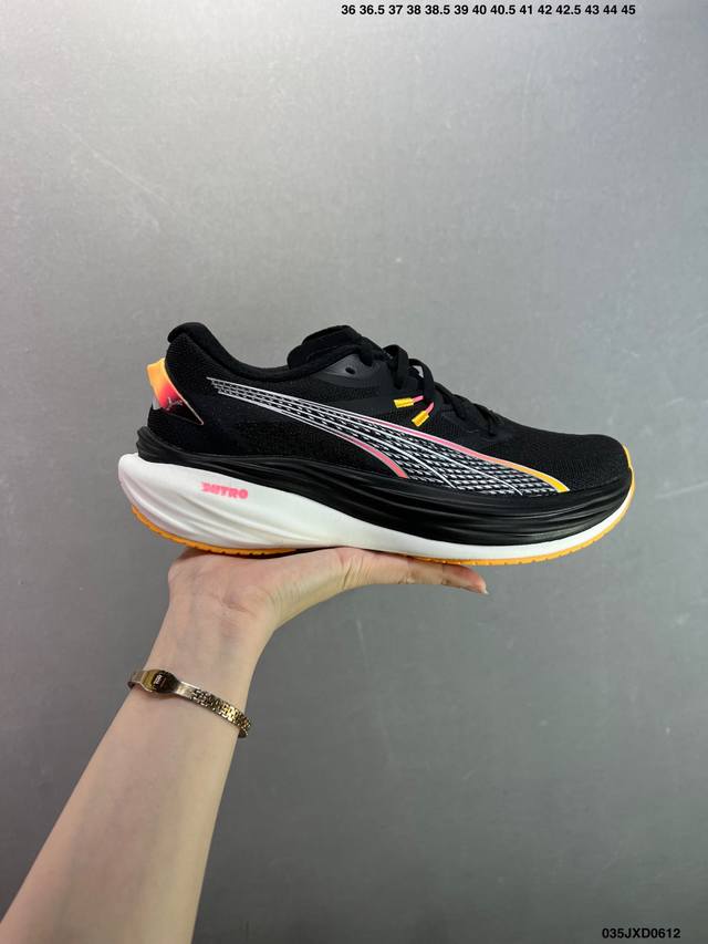 公司级Puma Deviate Nitro 3 轻量跑鞋 公司级Puma Deviate Nitro 3 舒适防滑耐磨 低帮 休闲跑步鞋 男女款黑白色 货号：3